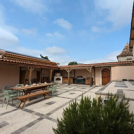 Grange Des Bardins Holiday home Villebois-Lavalette